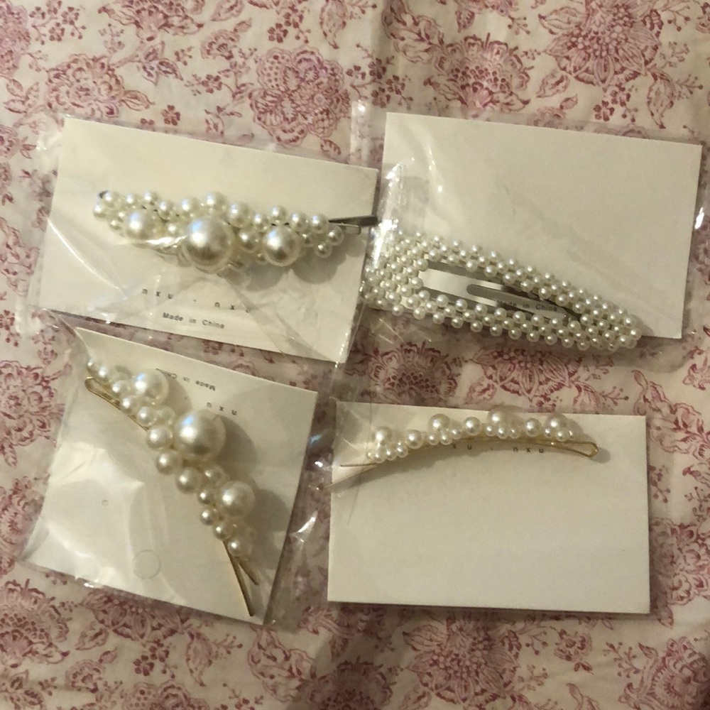 Set of 4 hair chips